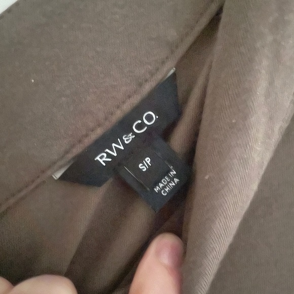 Green v-neck bodysuit - Picture 2 of 2